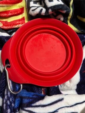 🖤On The Go Collapsable Dog Water Bowl🖤